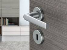 hoppe-kvake-i-kugle-za-vrata